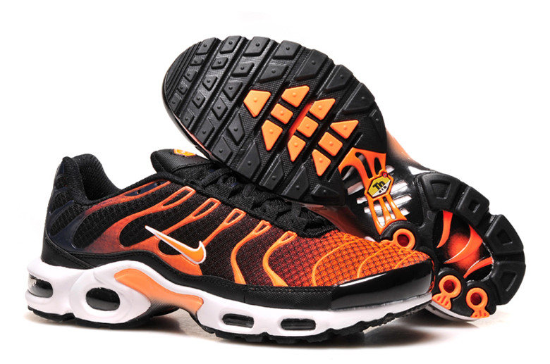 Tn blanche foot locker clearance
